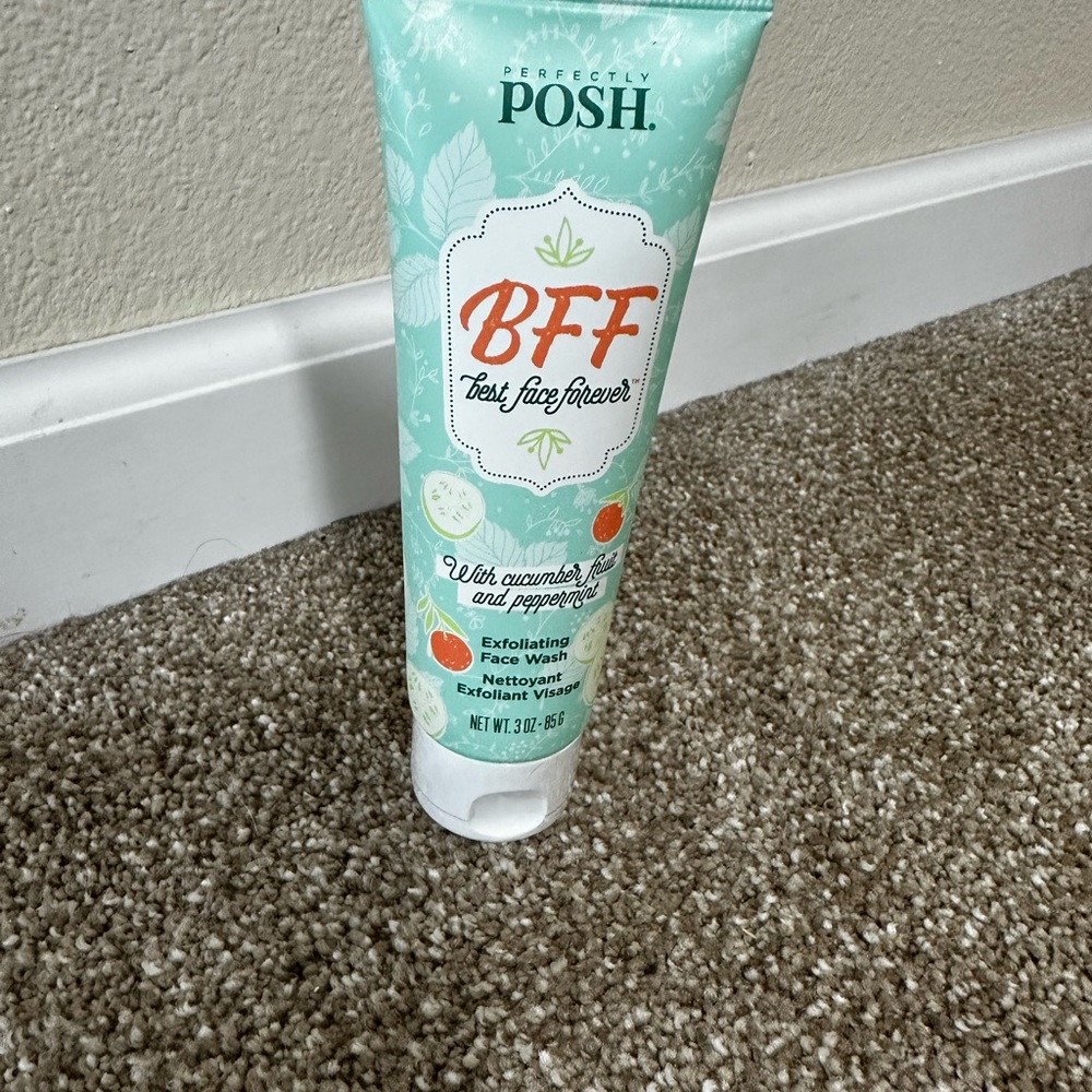 Perfectly Posh Green Exfoliant Scrub